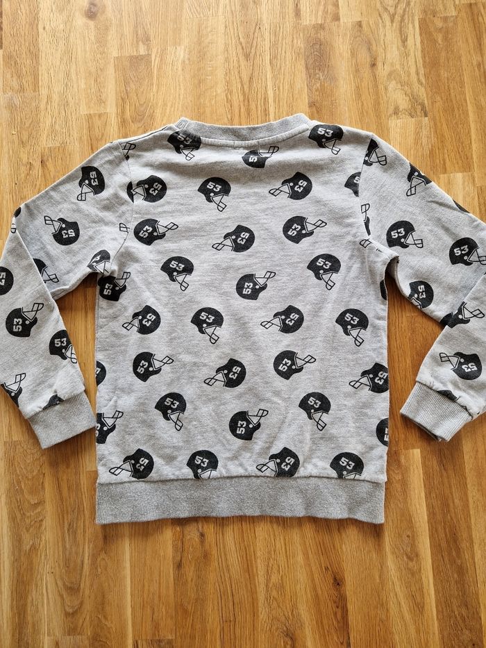 Pull en très bon état taille 10ans - photo numéro 4