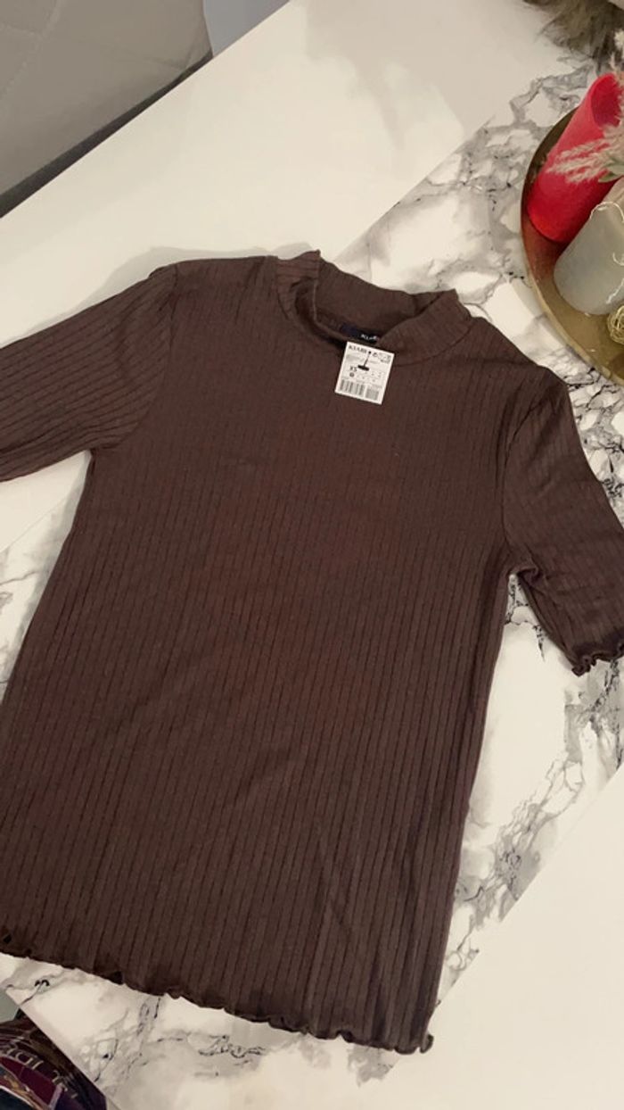 Tee-shirts neuf - photo numéro 2