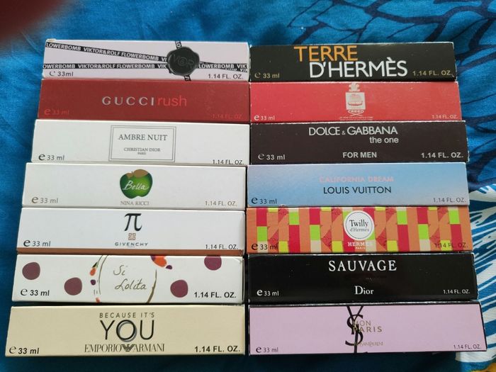 Lot de 14 parfums neufs