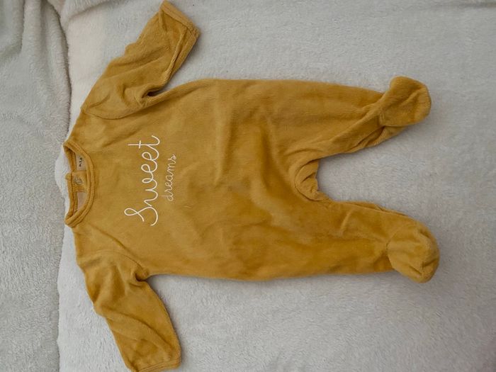 Lot 3 pyjama 1 mois - photo numéro 2
