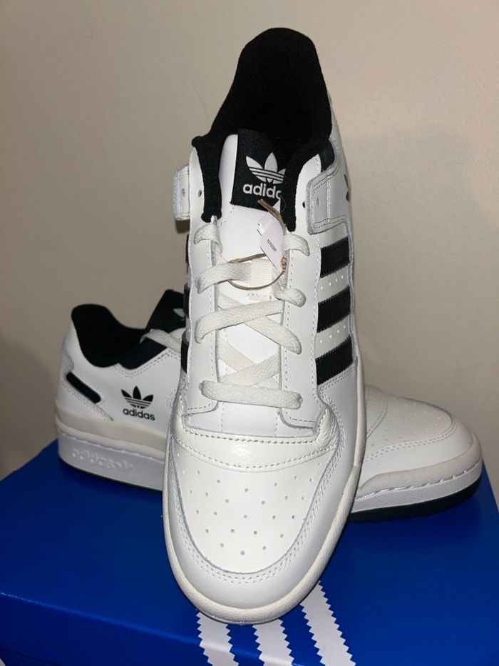 Adidas Forum Low – NEUVES avec étiquette (44 ⅔) - photo numéro 7