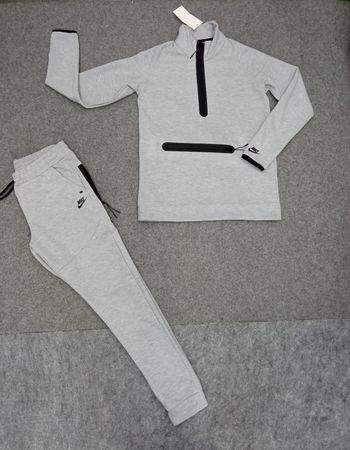 Nike tech
