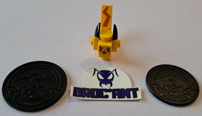 Lot 3 figurines et jouets Pokémon - photo numéro 3