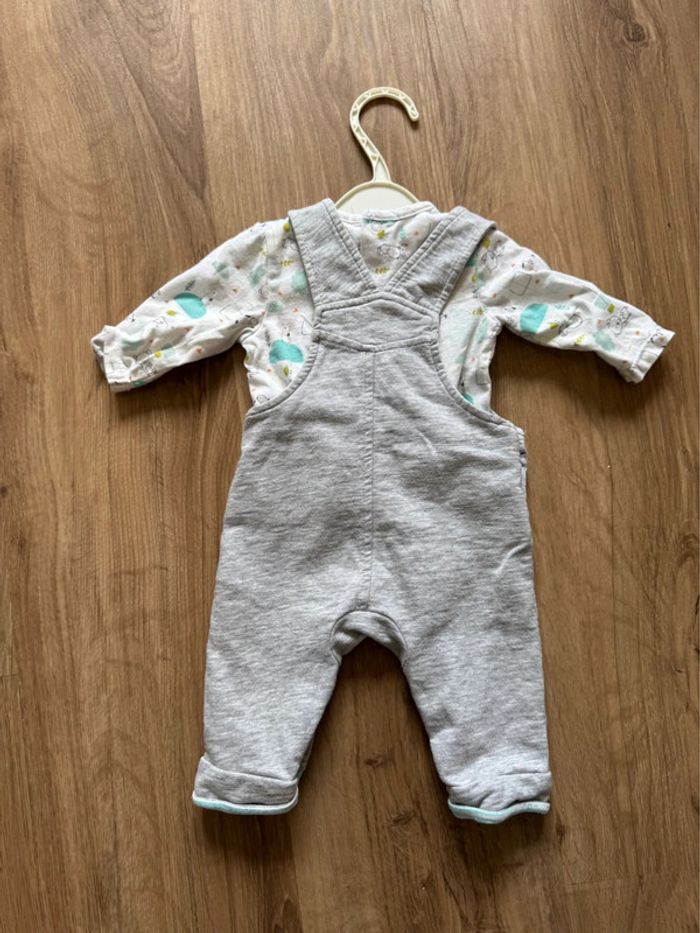 Tenue enfant bébé 1 mois salopette Orchestra 1 mois très bon état Vendu sans ceintre - photo numéro 2