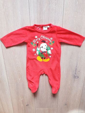 Pyjama rouge Mickey. Garçon 3 mois. Marque Disney