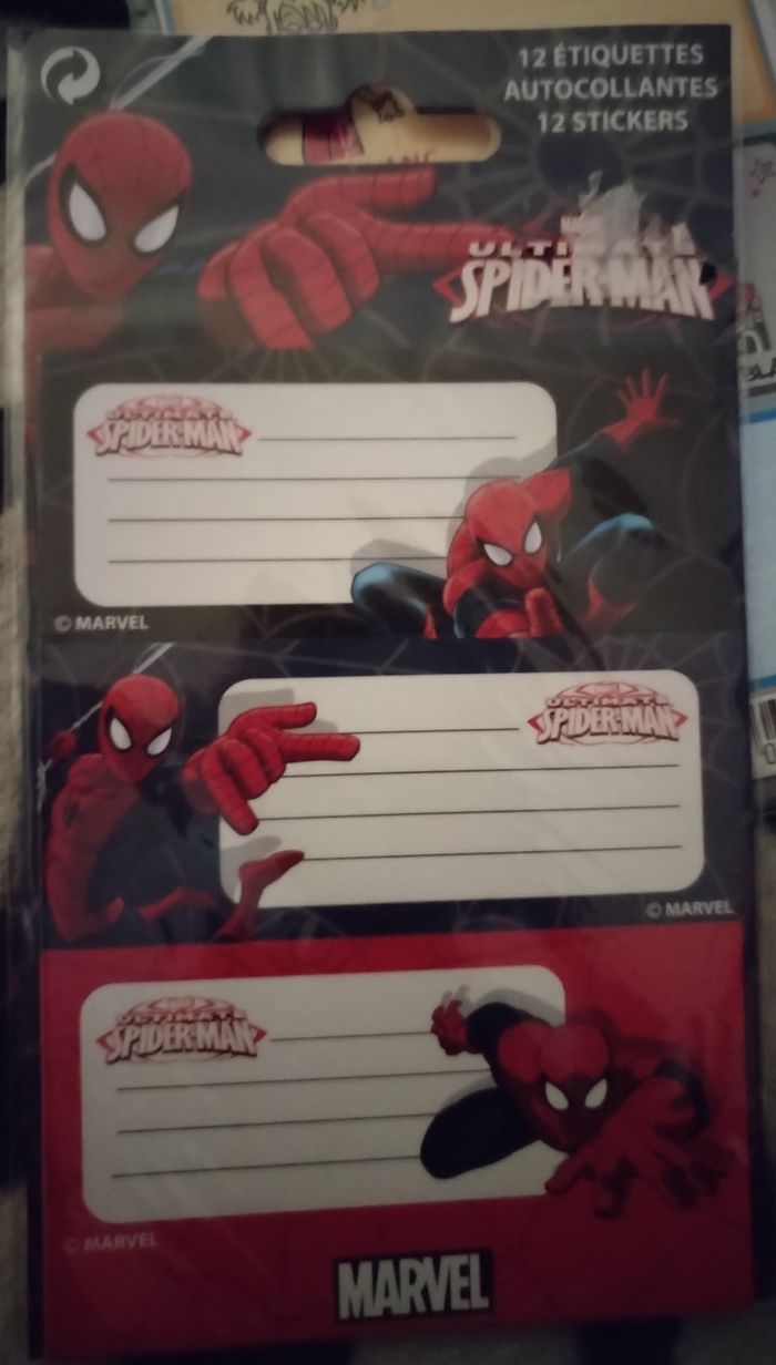 Lot de trois paquets étiquettes "Poivre blanc et Spiderman" 30 au total neufs - photo numéro 3
