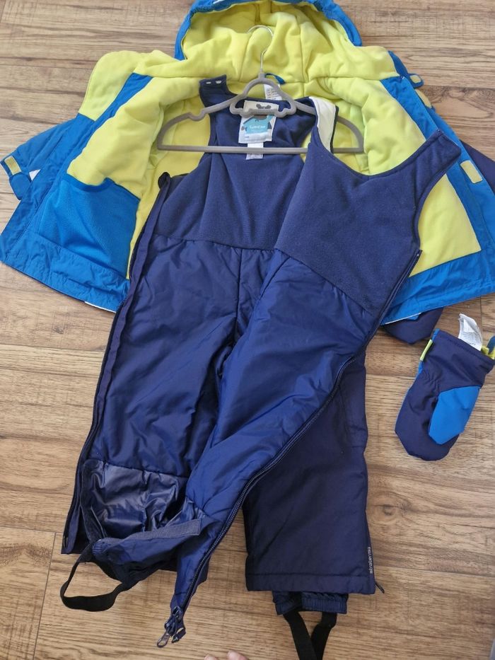 Combinaison de ski et mouffles - photo numéro 5