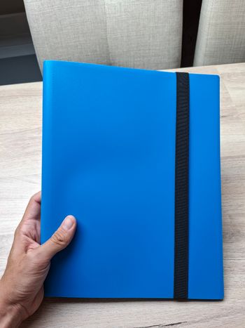 Album bleu de rangement pour 360 cartes Pokémon de qualité premium en bleu