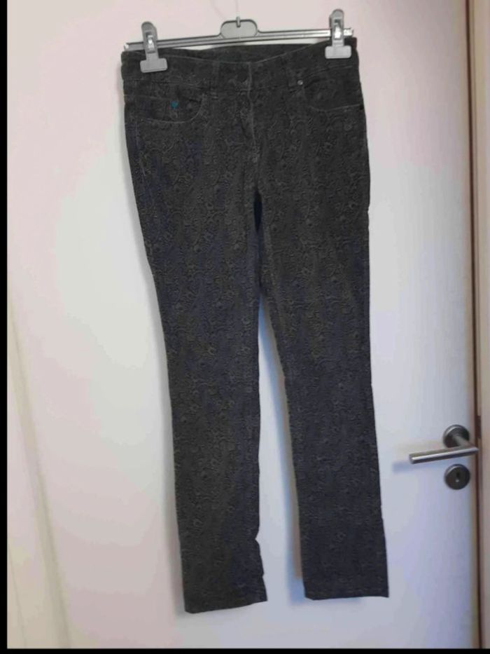 Jean imprimé velour taille 36