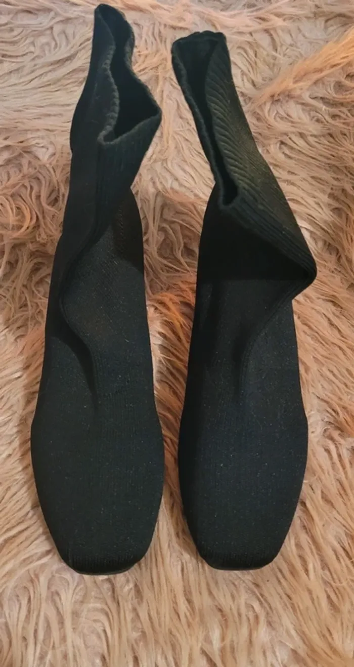 Bottines ''chaussettes'' à talons