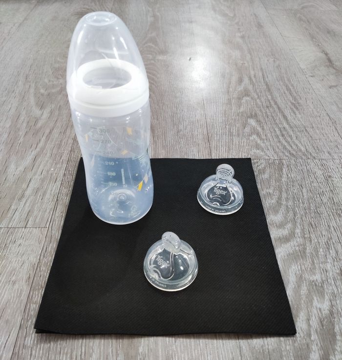 Biberon Tigex 300ml et 2 tétines neuves taille 5 - photo numéro 2