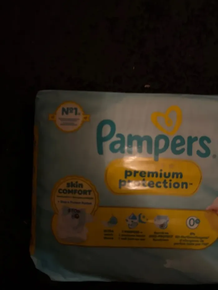 Couches prenuim pampers diapers t 2 - photo numéro 4