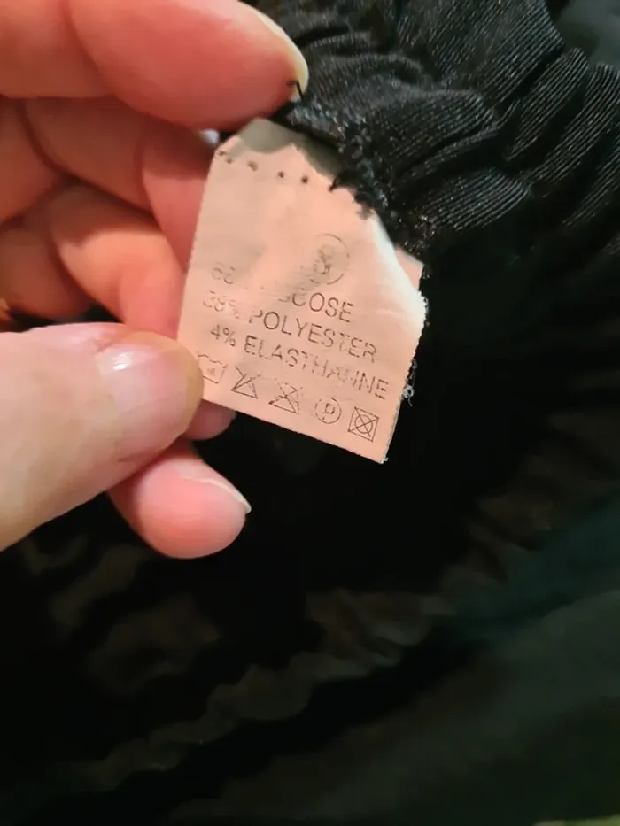 Pantalon 3/4 noir - photo numéro 8
