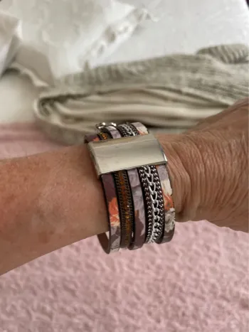 Bracelet manchette marron et imprimé fleur