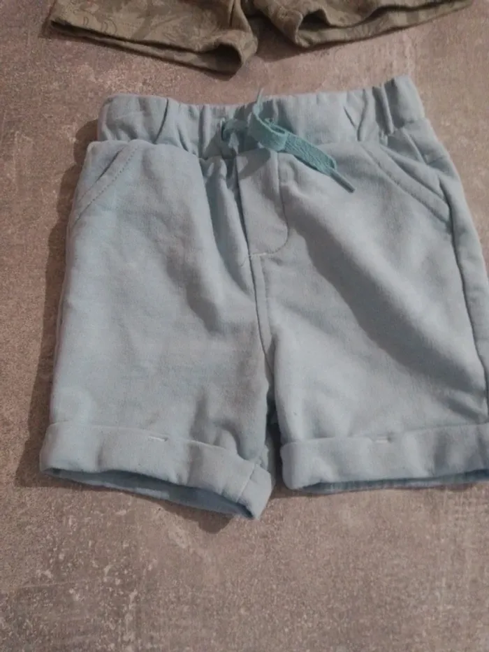 Short bébé garçon 12 mois - photo numéro 2