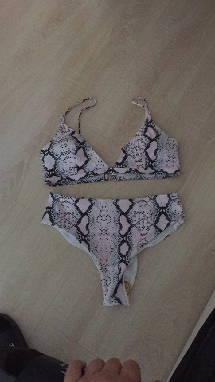 Maillot de bains 2 pièces bikini neuf