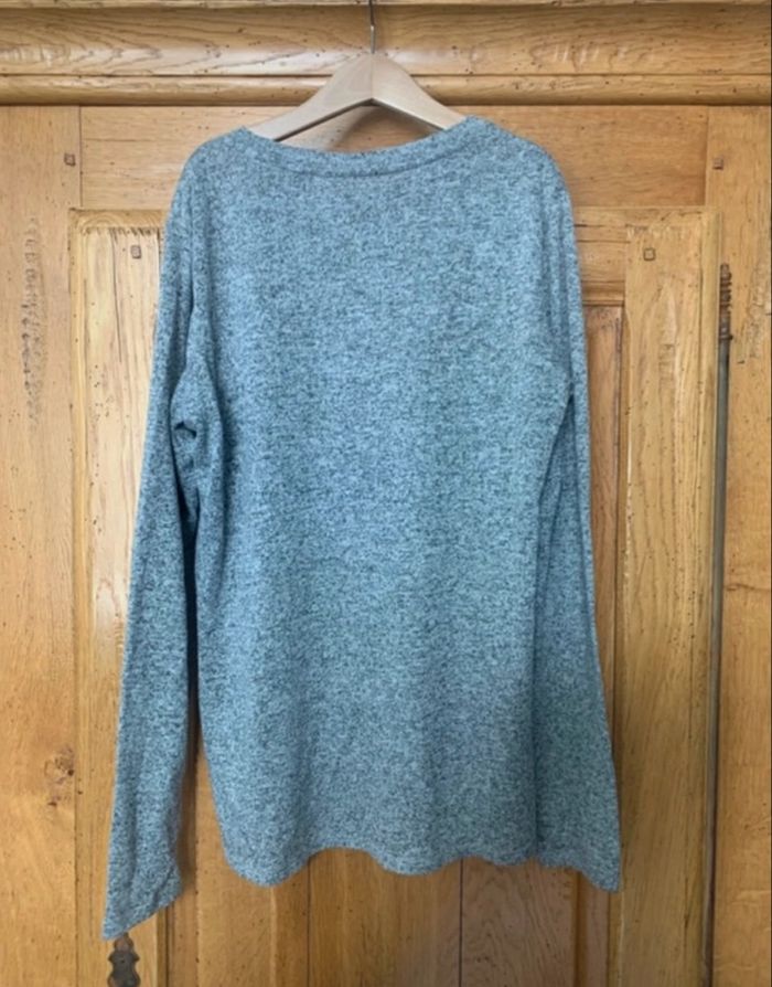 Pull gris - photo numéro 3