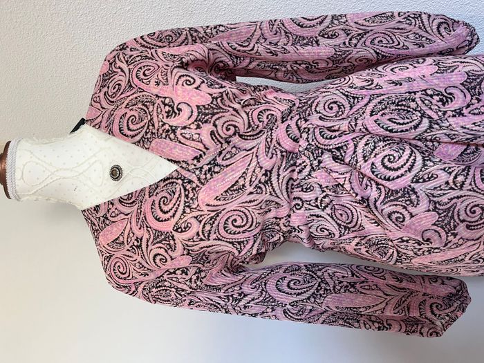 🌸 Robe cachemire à liserés pailletés – Maje – Neuve avec étiquette – Taille 34 🌸 - photo numéro 5