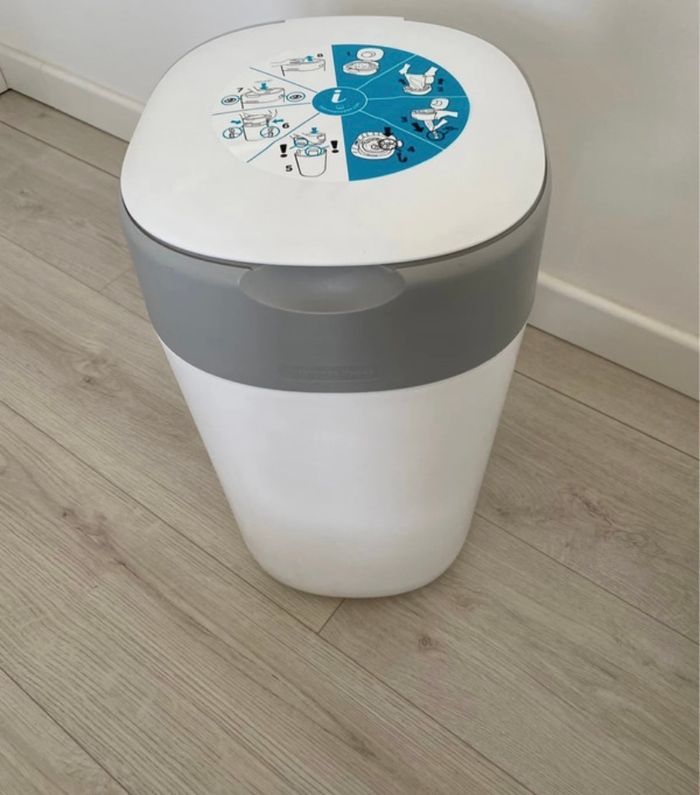 Poubelle à couche - photo numéro 2