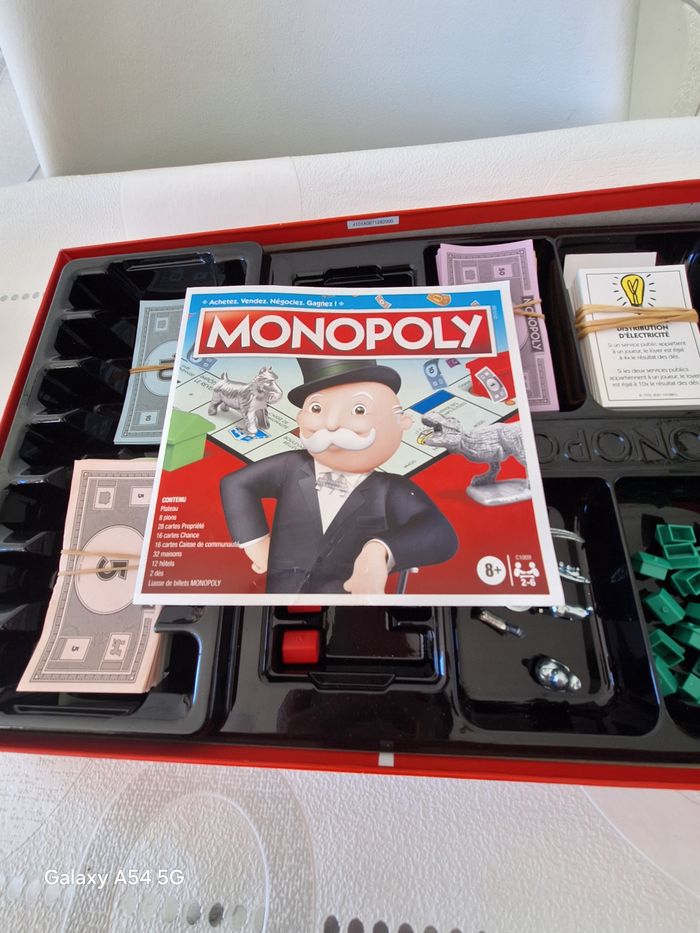 Monopoly neuf Hasbro. - photo numéro 3