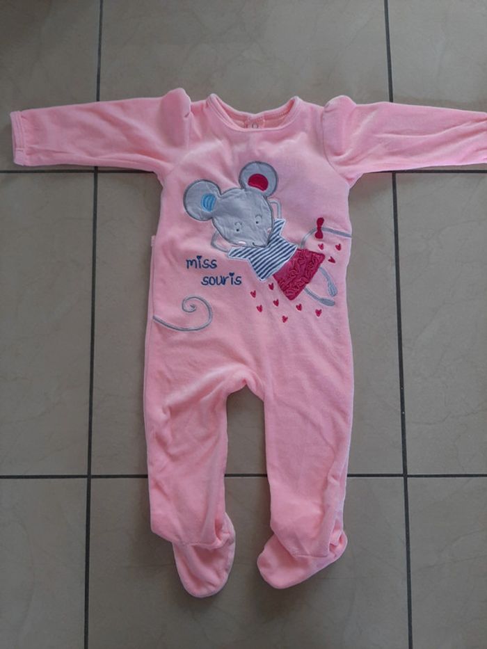 Pyjama 1 pièce fille 18 mois - photo numéro 1