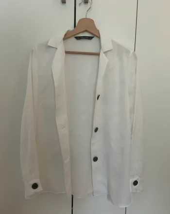 Chemisier / surchemise satinée oversize Zara