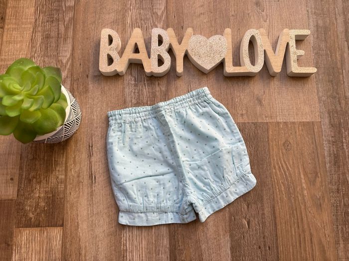 - Short Sucre d’orge   - 3 mois - Très bon état