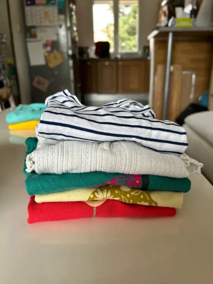 Lot de 5 tshirts manches courtes 4 ans - photo numéro 2