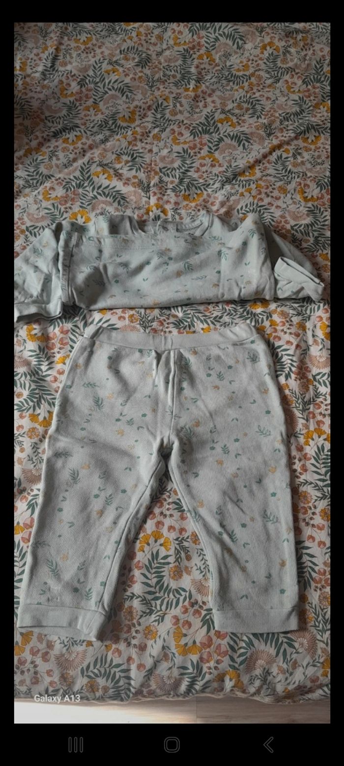 Pyjama 2 ans - photo numéro 2