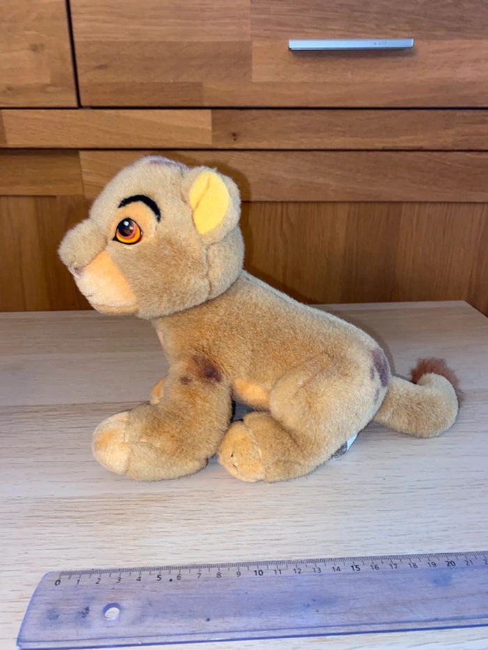 Peluche Disney simba roi lion Disneyland Paris lionceau King - photo numéro 2
