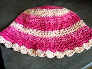 Chapeau fille Kiabi corolle de fleur rose 12 mois TBE accessoire soleil