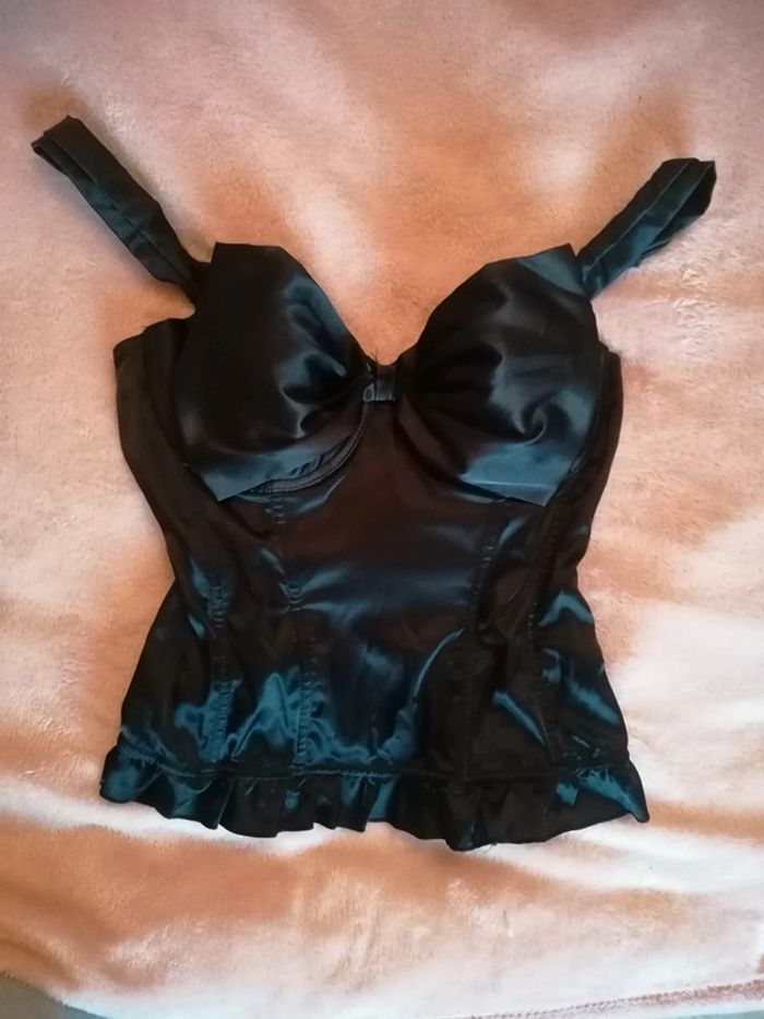 Top corset noir à ficelle en satin
