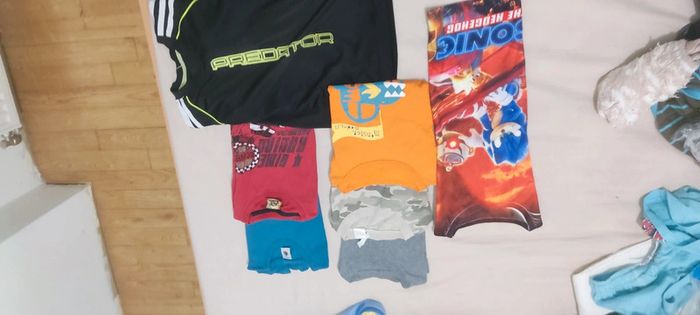 Tee shirt adidas/ sonic etc