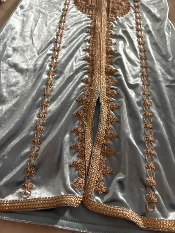 Robe traditionnelle mariage - photo numéro 2