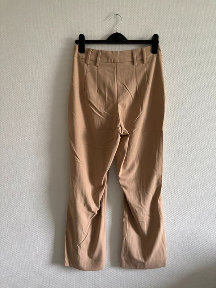 Pantalon beige - photo numéro 4