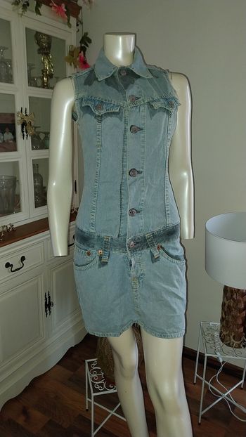 Robe en jean Levis Modèle Collector type 1 neuve taille S