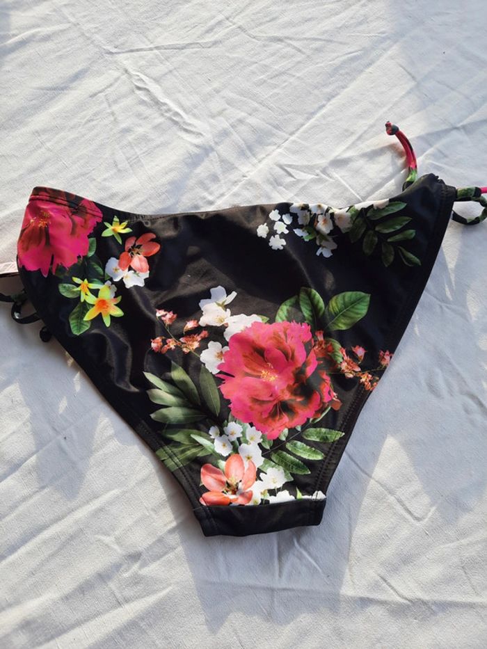 Bas de maillot de bain femme neuf taille M - photo numéro 3