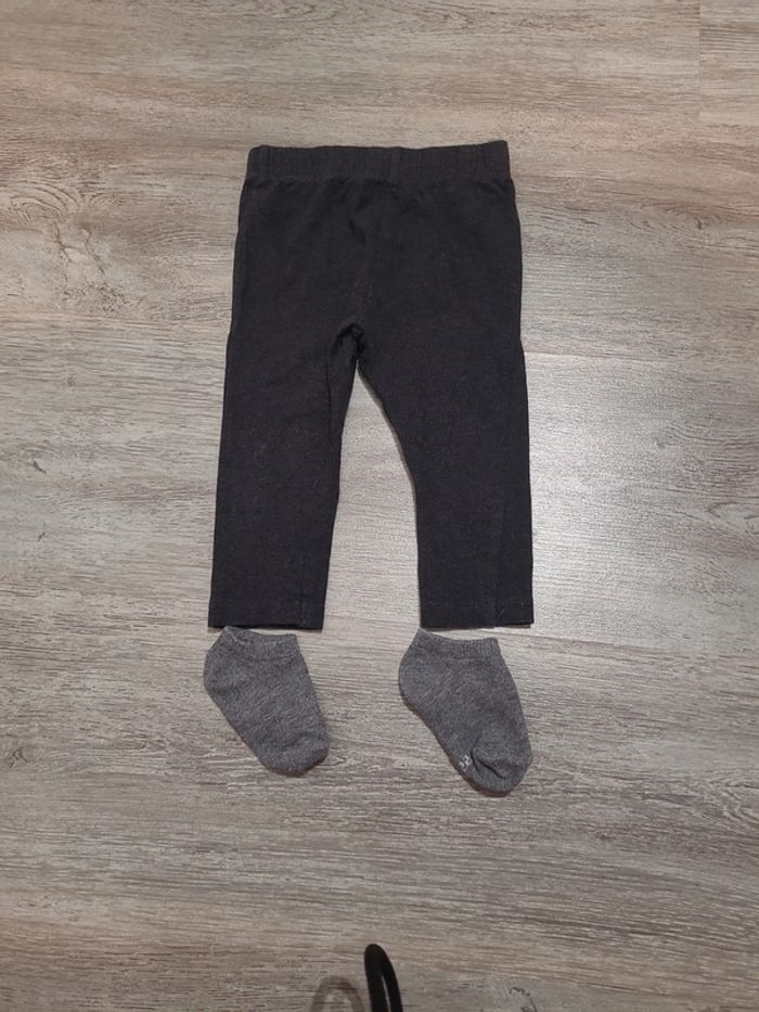 Sweat rouge 2 leggings gris et chaussettes - photo numéro 5