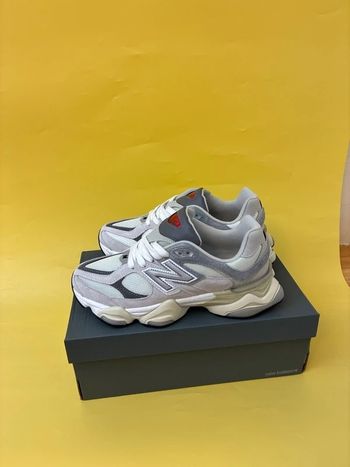 New Balance 9060GRY EU 38
