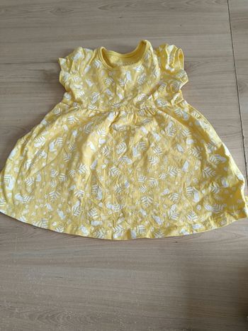 Robe jaune