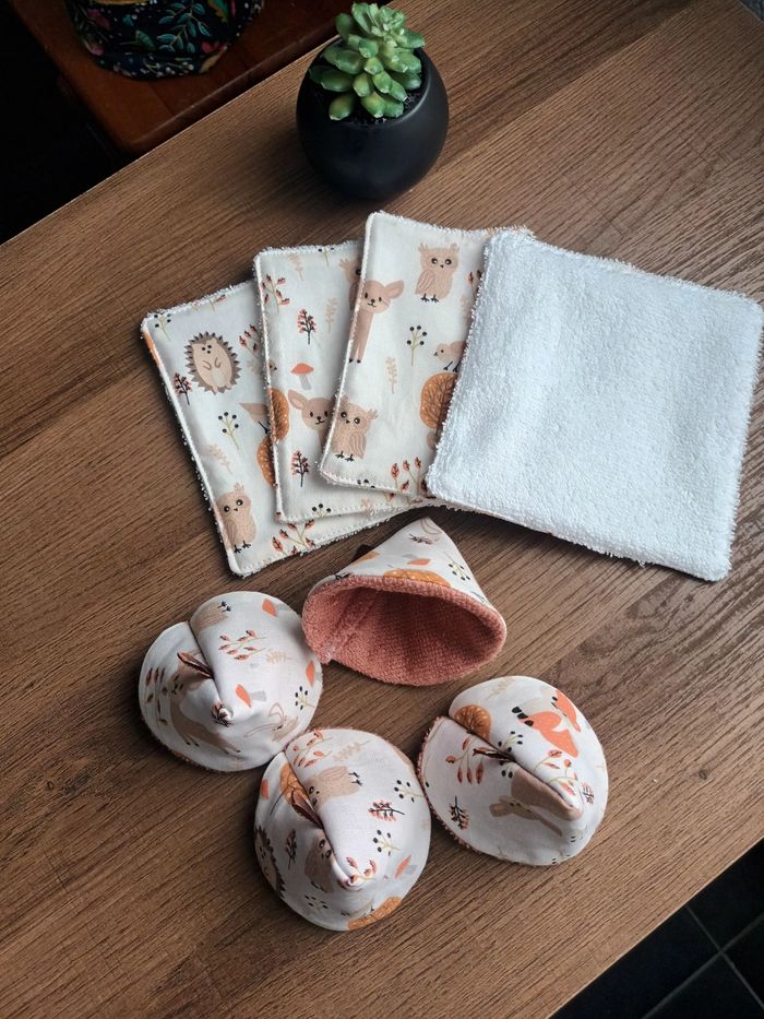 Lot debarbouillette + cône pare-pipi - photo numéro 2