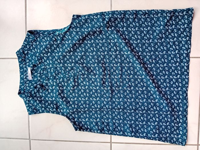 haut bleu marine à motif état neuf - photo numéro 2