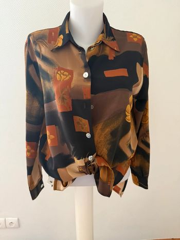 Chemisier vintage en très bon état taille 40