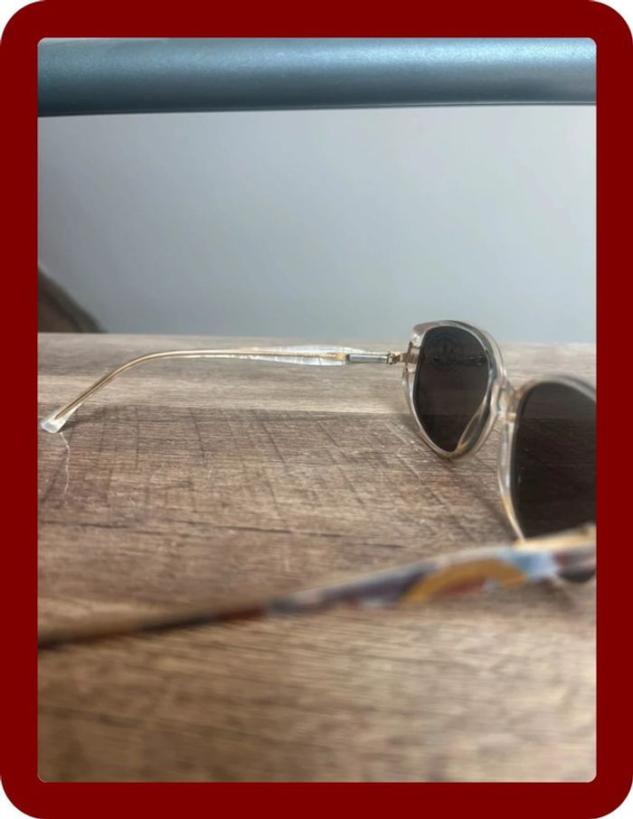 Lunette de soleil Givenchy verre ovale année 2000’ branches fines - photo numéro 4