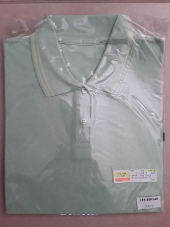 Polo vert anis 40 NEUF