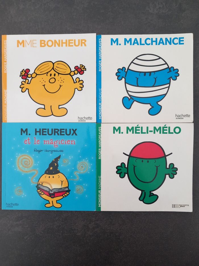Lot de 4 petits livres monsieur madame hachette