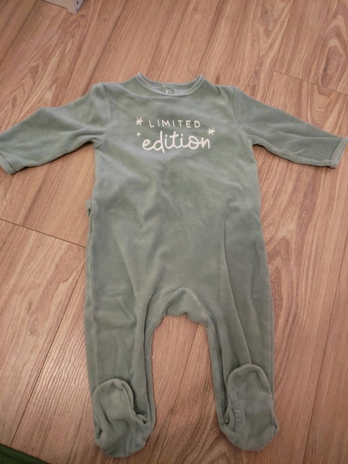 Pyjama Kiabi 12 mois limited édition