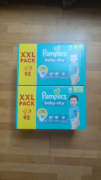 2 xxl packs Pampers baby dry taille 6