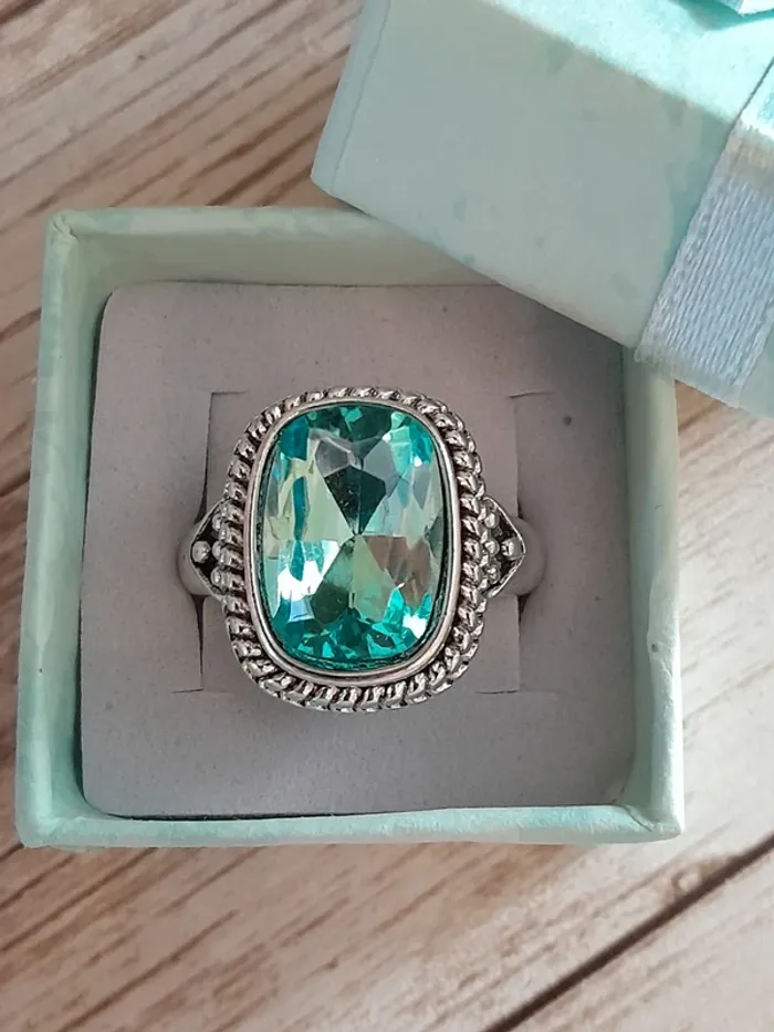 Bague style Vintage, ciselée pierre bleue claire (imitation aigue marine), taille 60 - photo numéro 2
