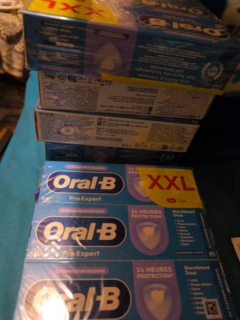 Lot de 15 dentifrice oral b Oral-B pro expert cristaux blanchissement Neuf AB prix ferme
